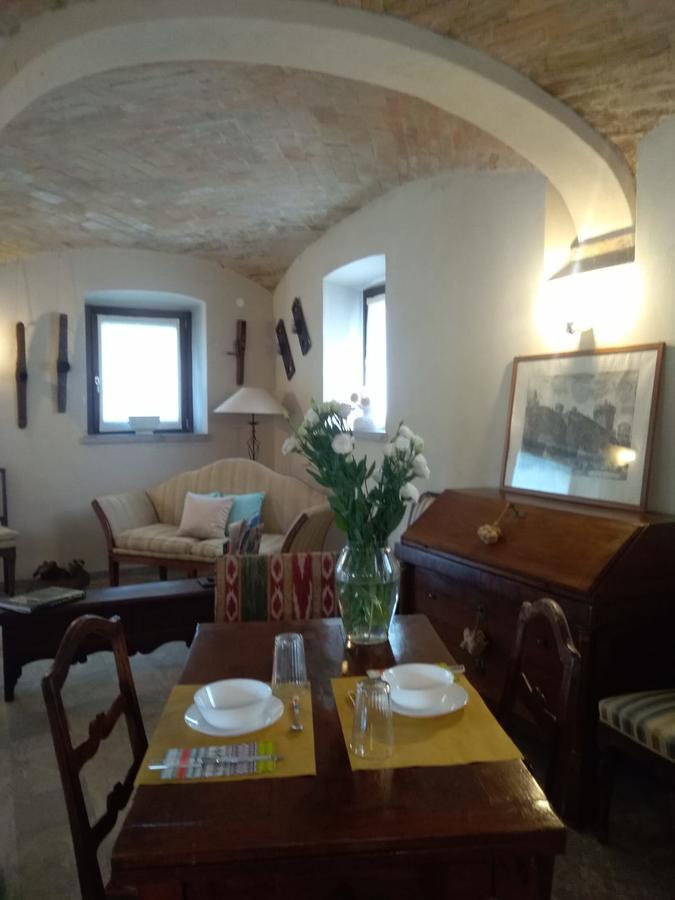 Agriturismo Laterzola 3.0 Fiorenzuola dʼArda Exteriör bild