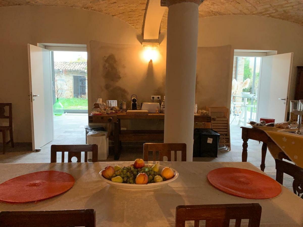 Agriturismo Laterzola 3.0 Fiorenzuola dʼArda Exteriör bild